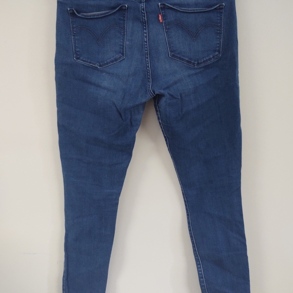 Levi Skinny Jeans - Picture 3 of 3